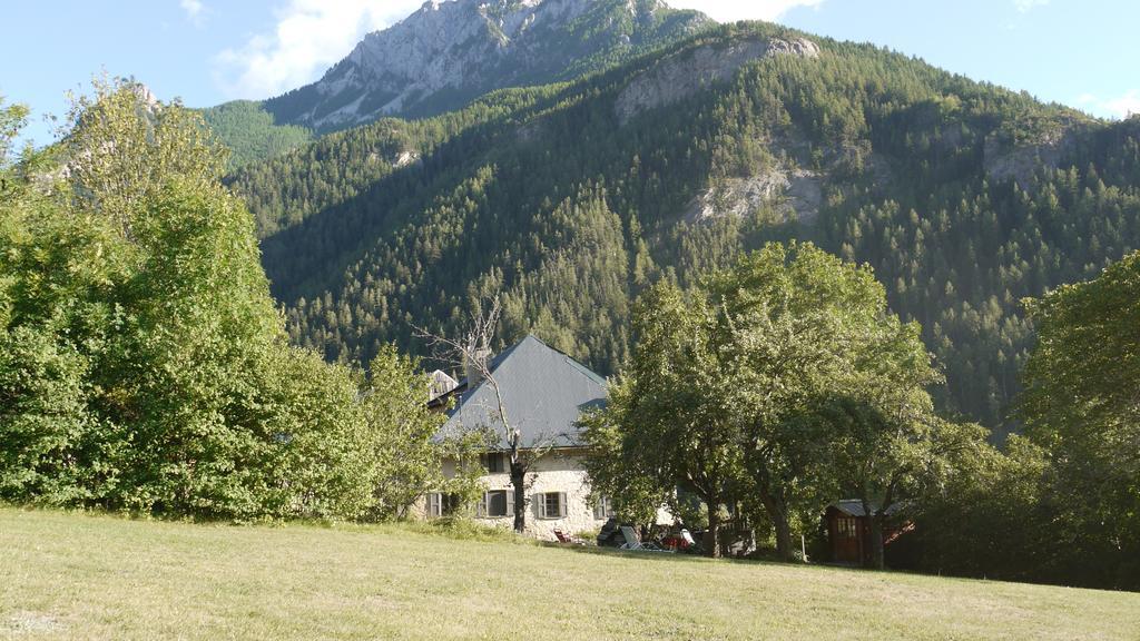 Les Means Bed and Breakfast Meolans-Revel Exteriör bild