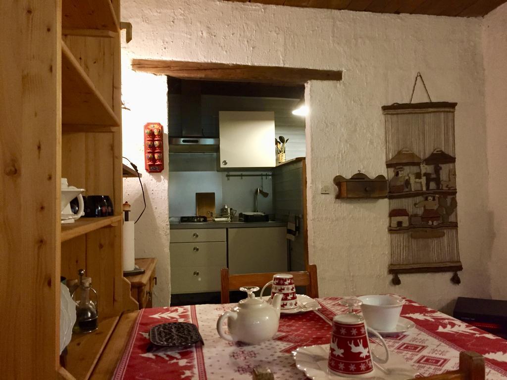 Les Means Bed and Breakfast Meolans-Revel Exteriör bild