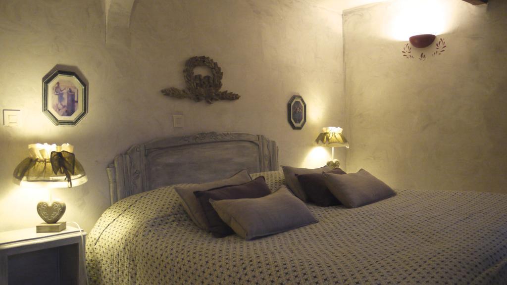 Les Means Bed and Breakfast Meolans-Revel Exteriör bild