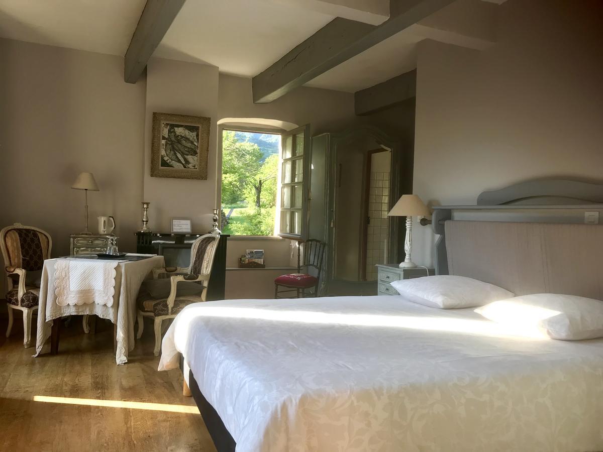 Les Means Bed and Breakfast Meolans-Revel Exteriör bild